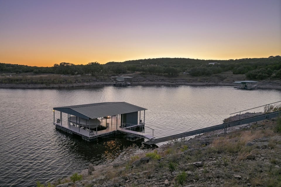 19905 Angel Bay Drive | Waterfront Home on Lake Travis