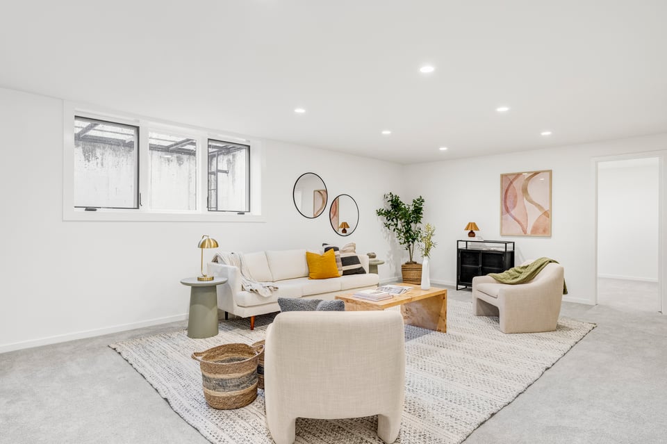 1305 Oak Court