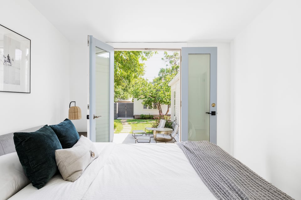 1836 Mapleton Avenue