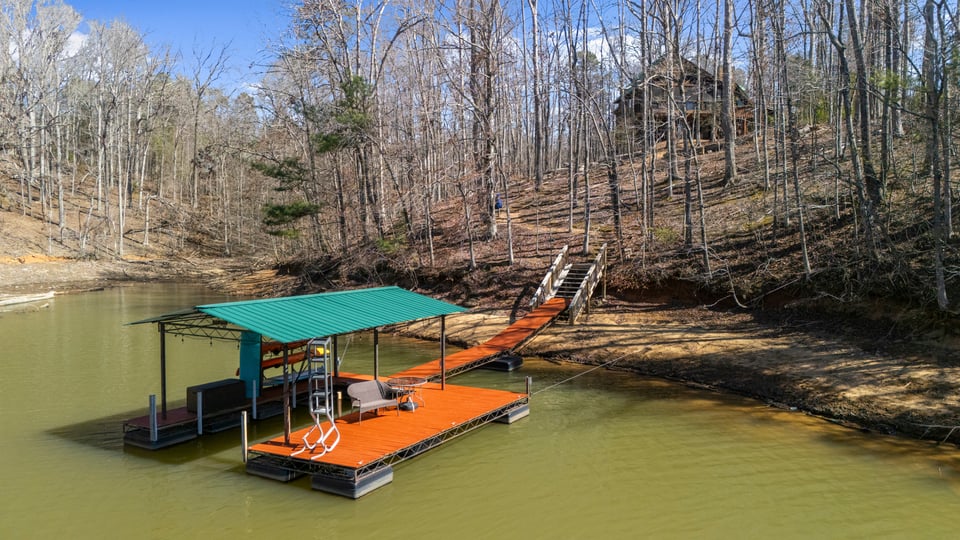 Keep Your Lake Life Sparkling: Lakefront Property Tips