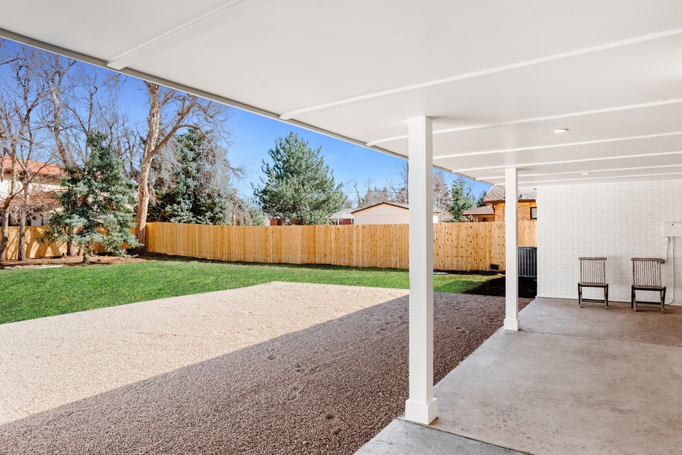 960 Crescent Drive