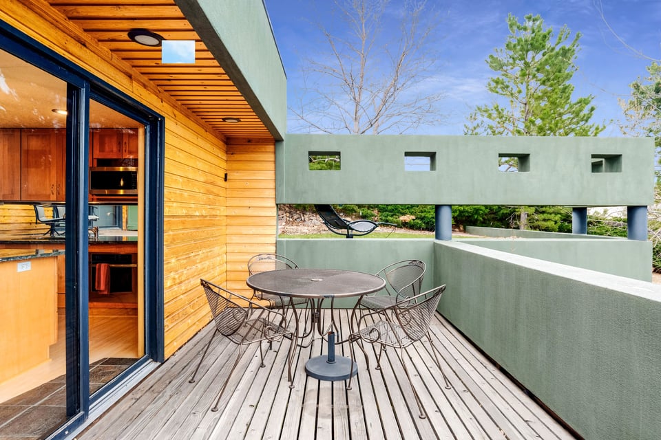 1146 Westview Drive