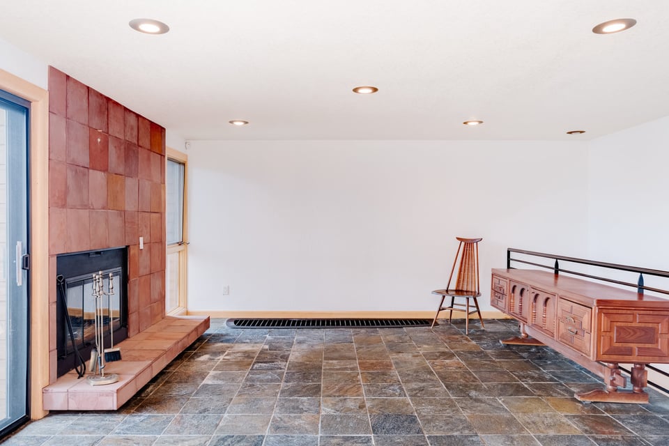1146 Westview Drive