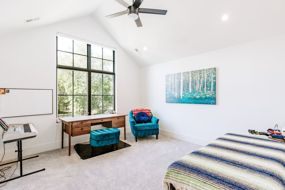2015 Orchard Avenue