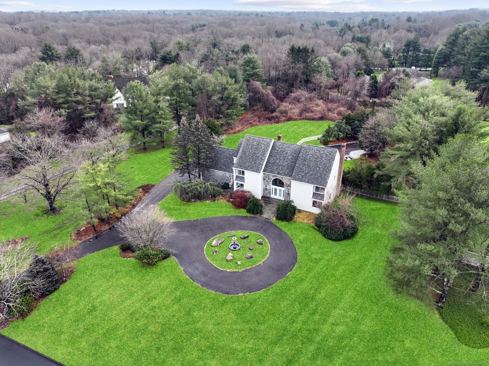 5 Daniel Court