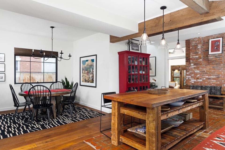 1830 Mapleton Avenue