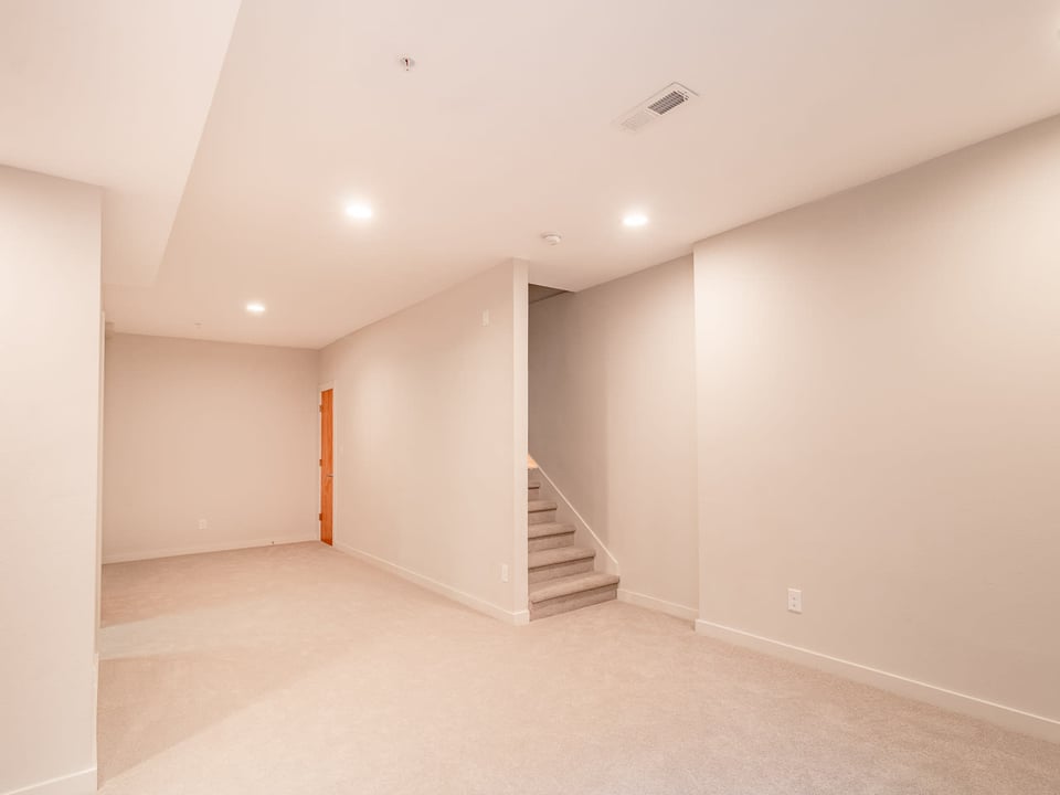 4190 Longview Lane