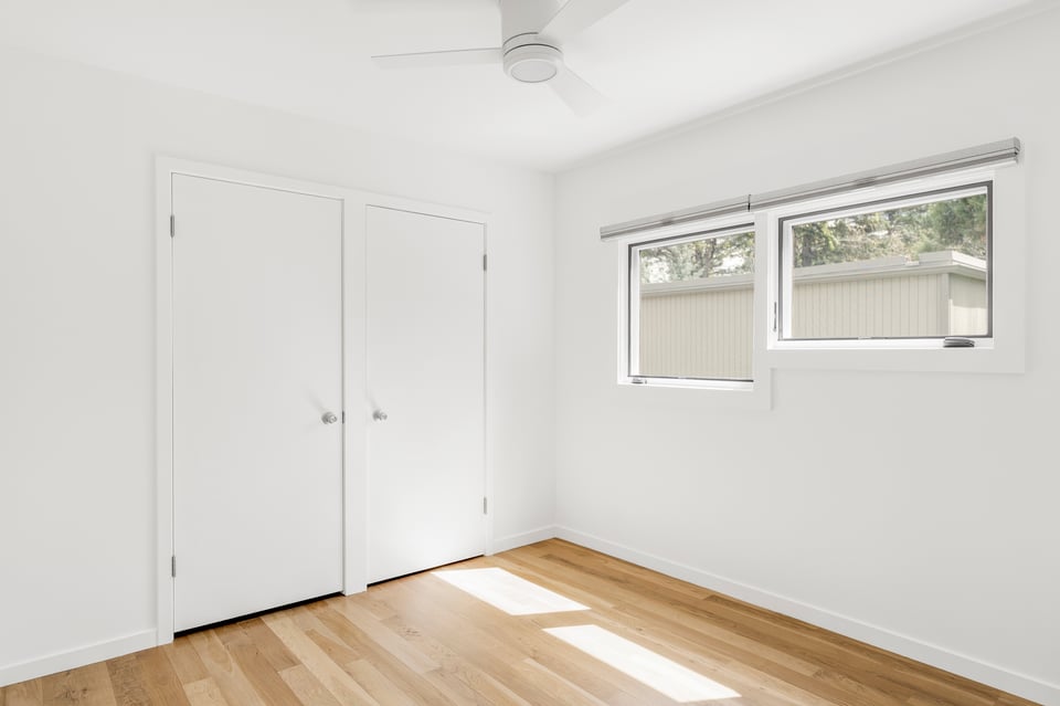 1305 Oak Court