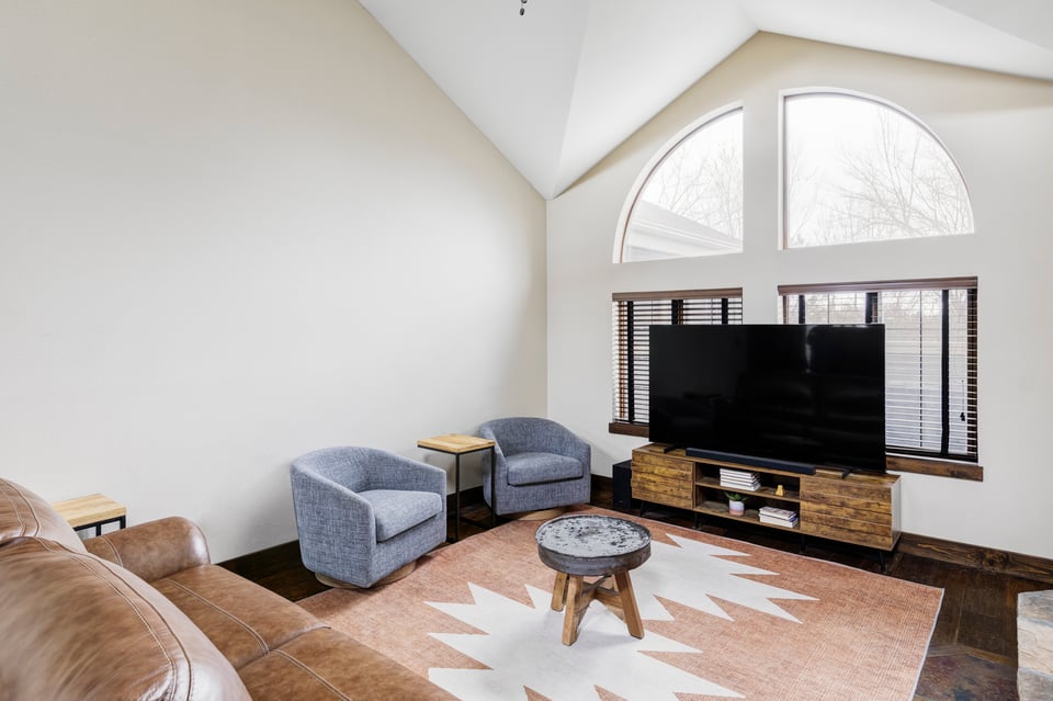 2770 Arbor Glen Place