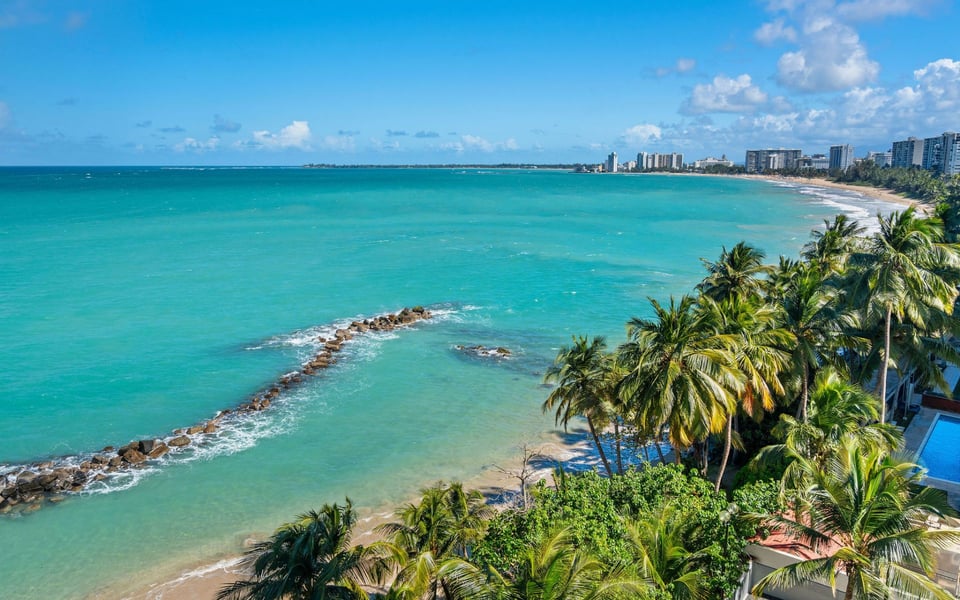 Isla Verde | Neighborhood Guide | Aileen Beale Real Estate