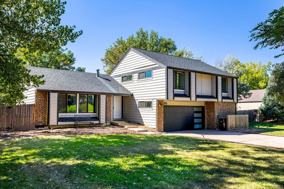 7466 Old Post Road