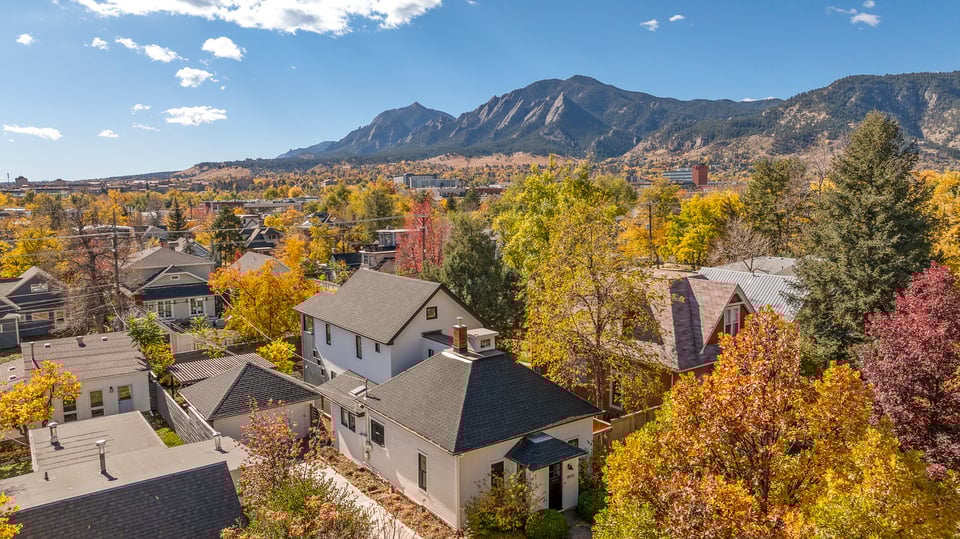 1830 Mapleton Avenue