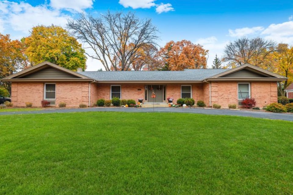 testimonial headshot