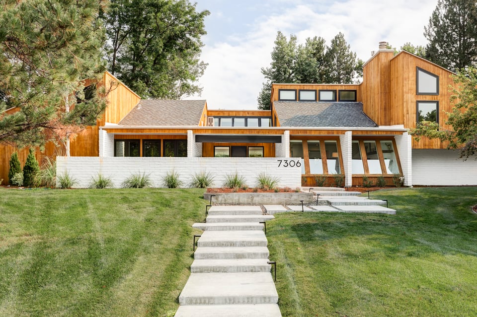 7306 Island Circle