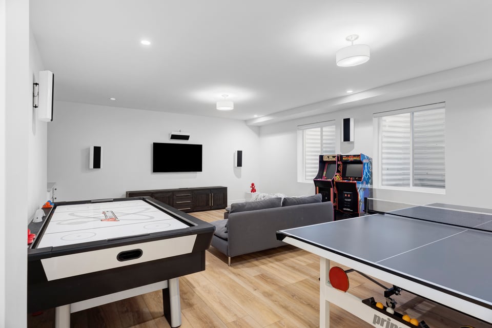 4845 6th Street
