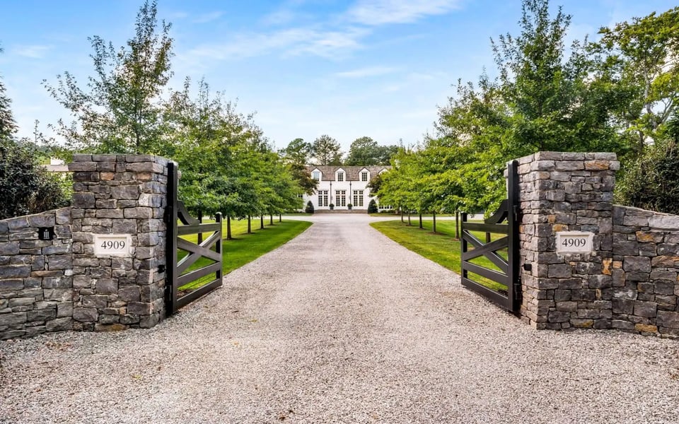 Timeless Luxury at 4909 Granny White Pike: A $10 Million