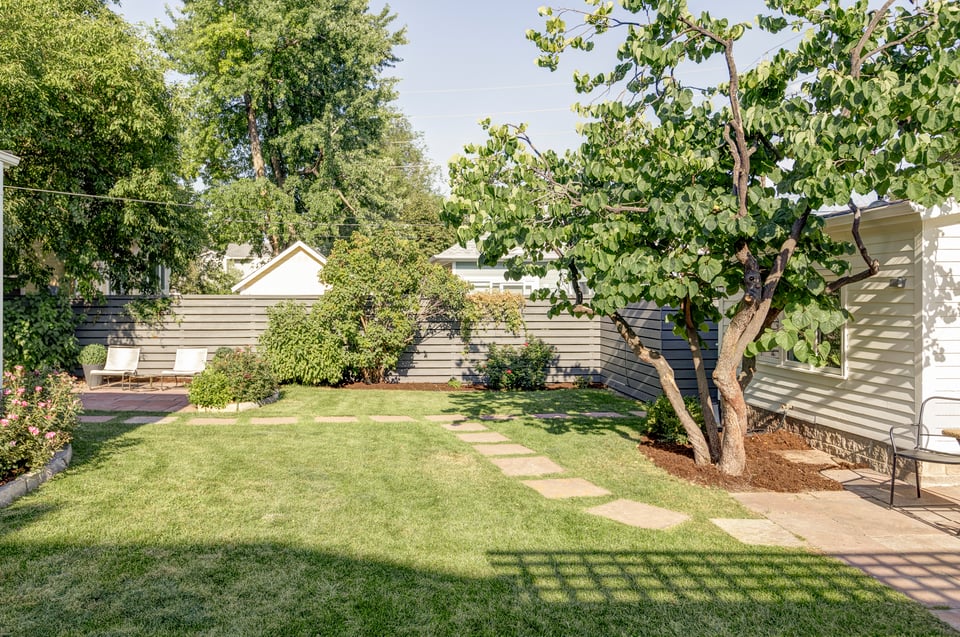 1836 Mapleton Avenue