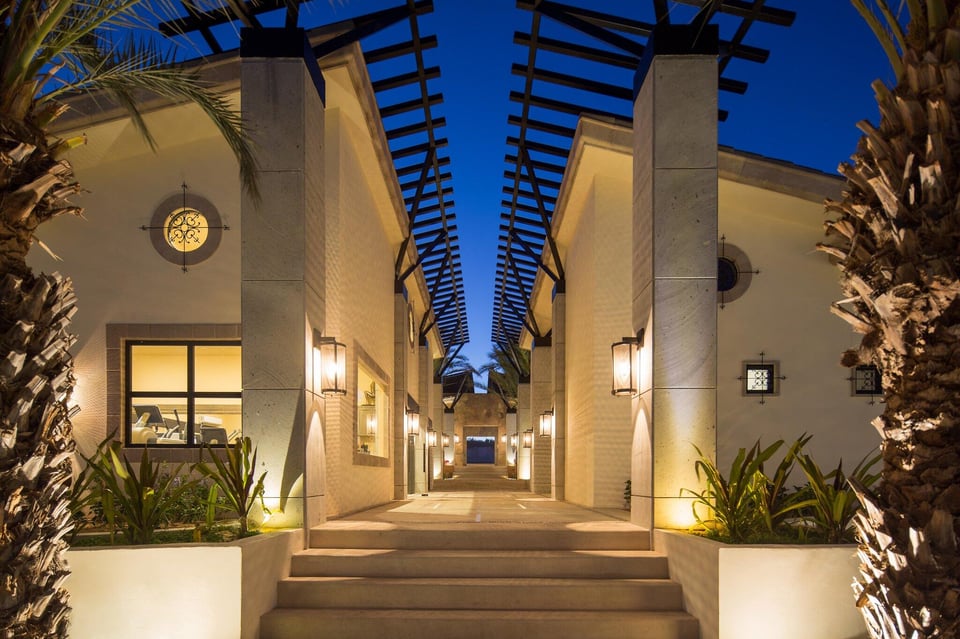 Copala members’ club courtyard at Quivira