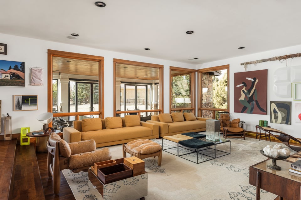 8906 Little Raven Trail