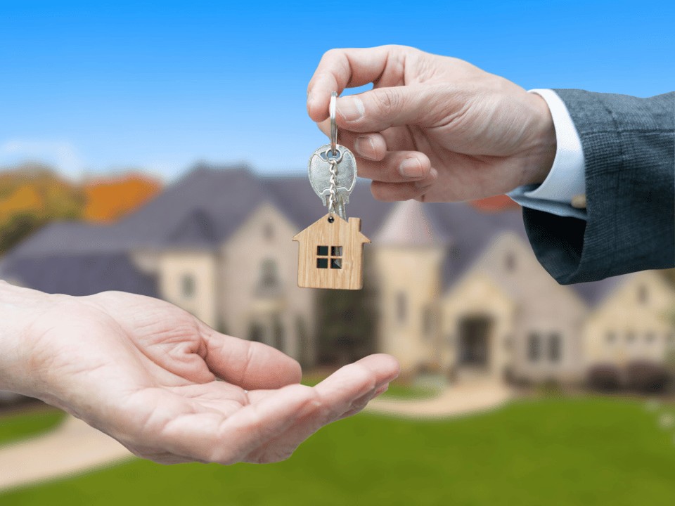 5 Powerful Reasons to Hire a Real Estate Agent When Selling Your Home