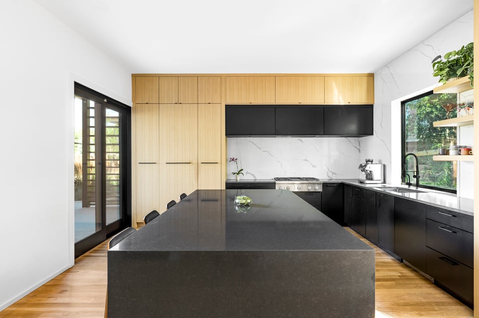 2885 Island Drive
