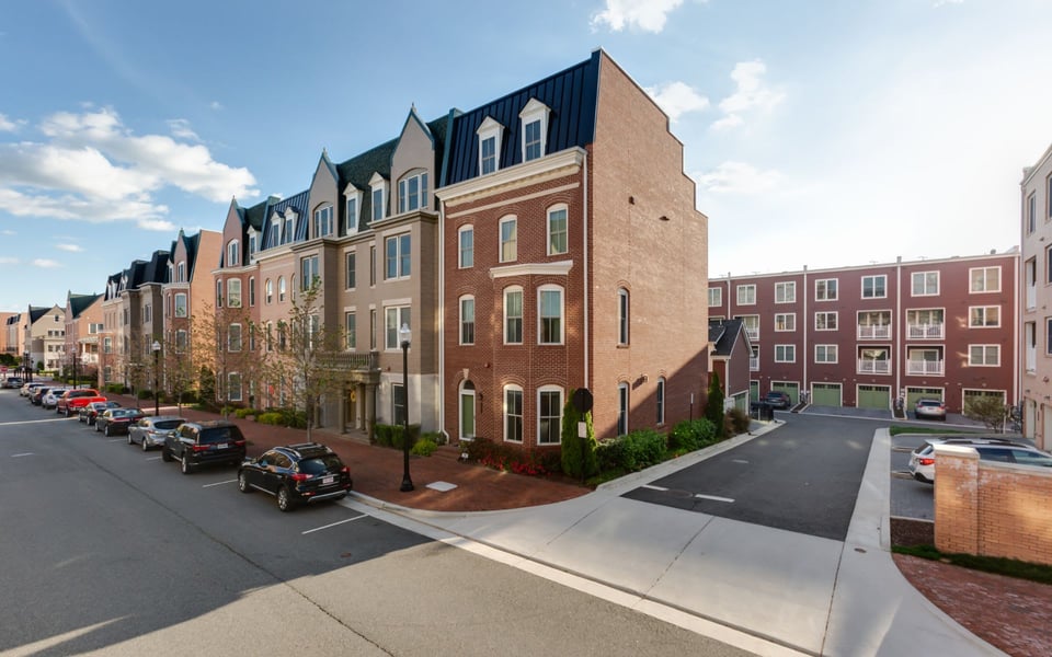 Potomac Yards Neighborhood Guide