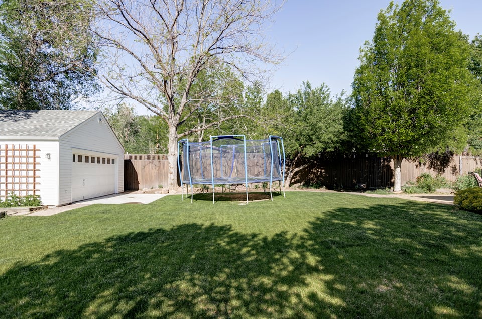 920 Hawthorn Avenue