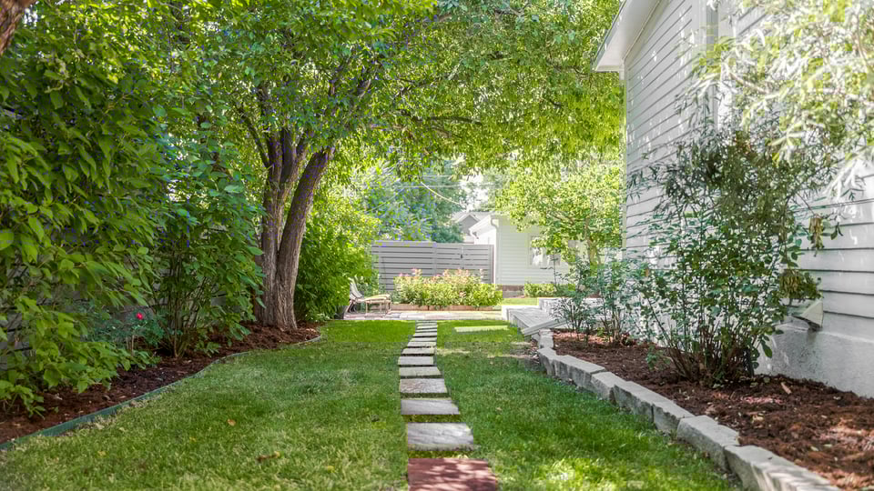 1836 Mapleton Avenue