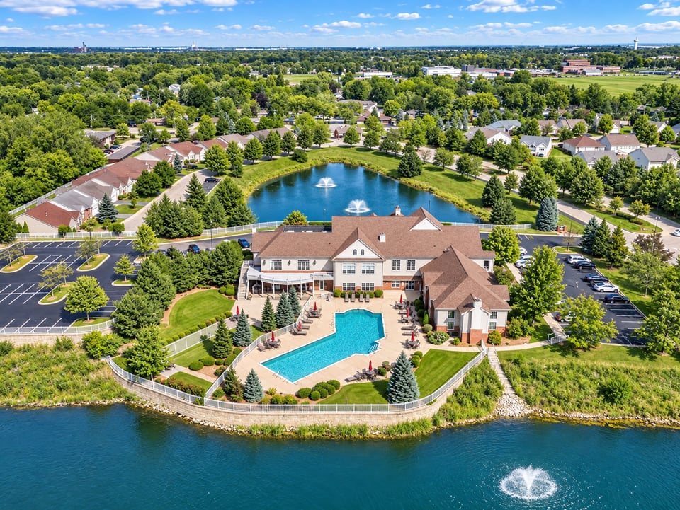 Lago Vista clubhouse in Lockport, Illinois
