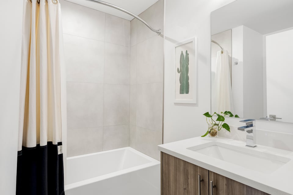 2465 Walnut Street, Unit 13