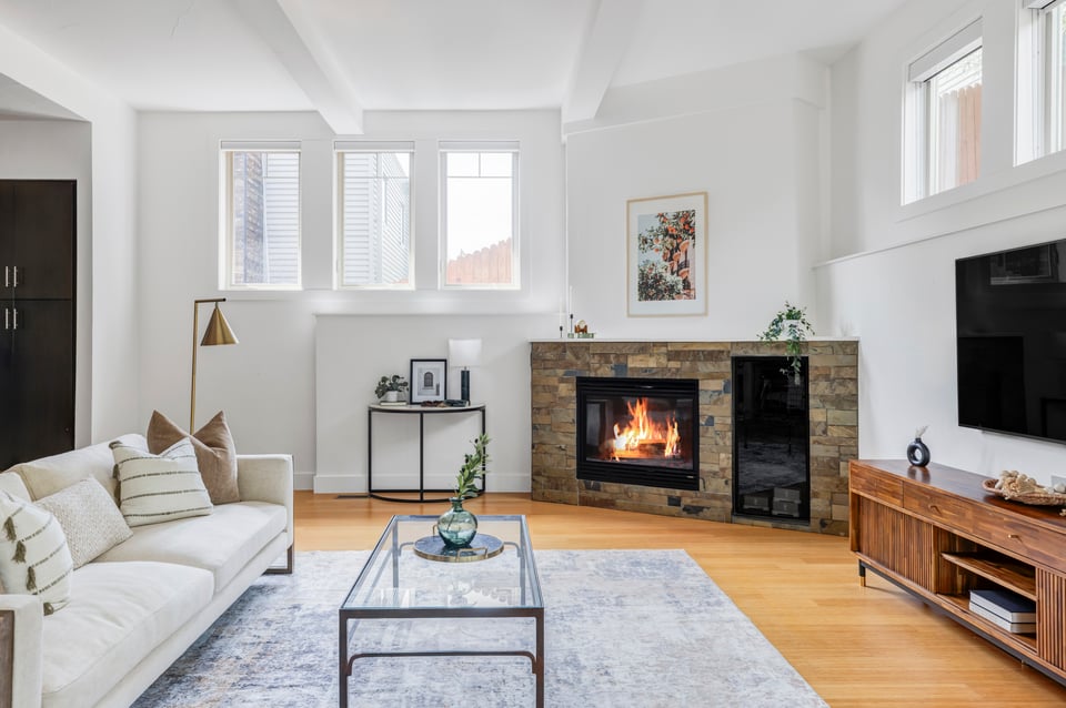 2925 4th Street