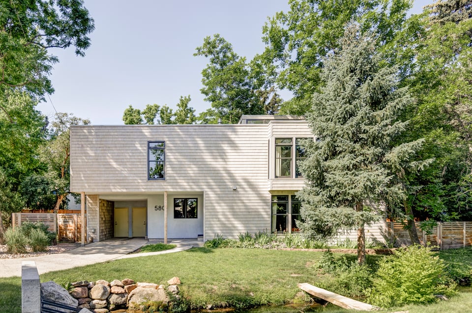 580 Pleasant Street