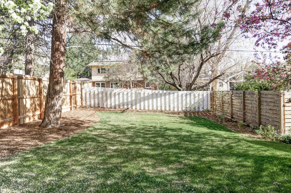 521 Hawthorn Avenue