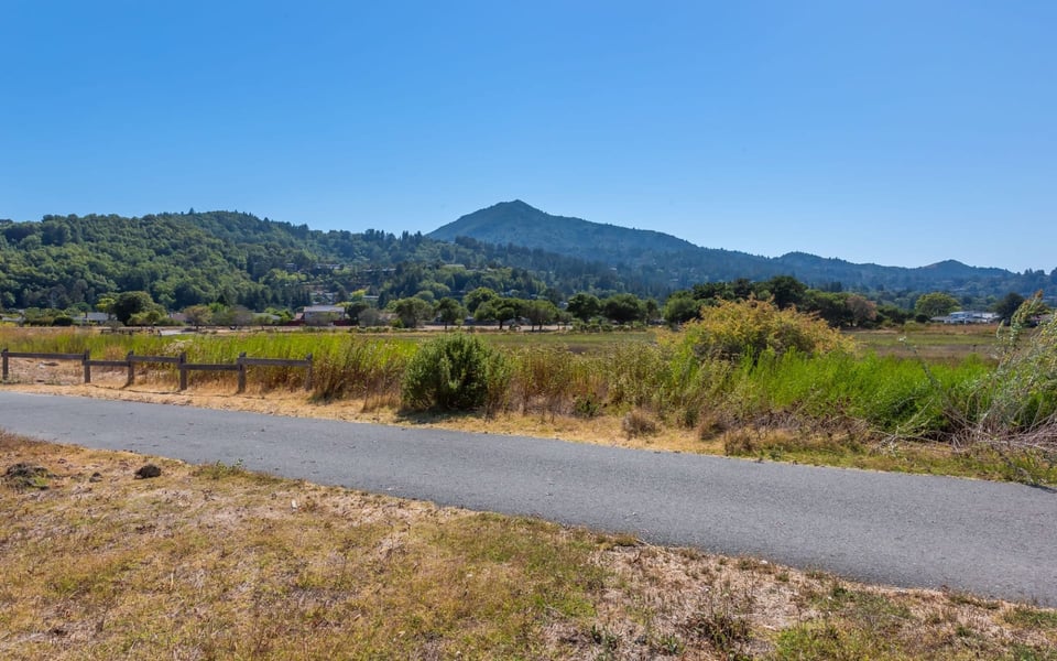 Kentfield | Neighborhood Guide