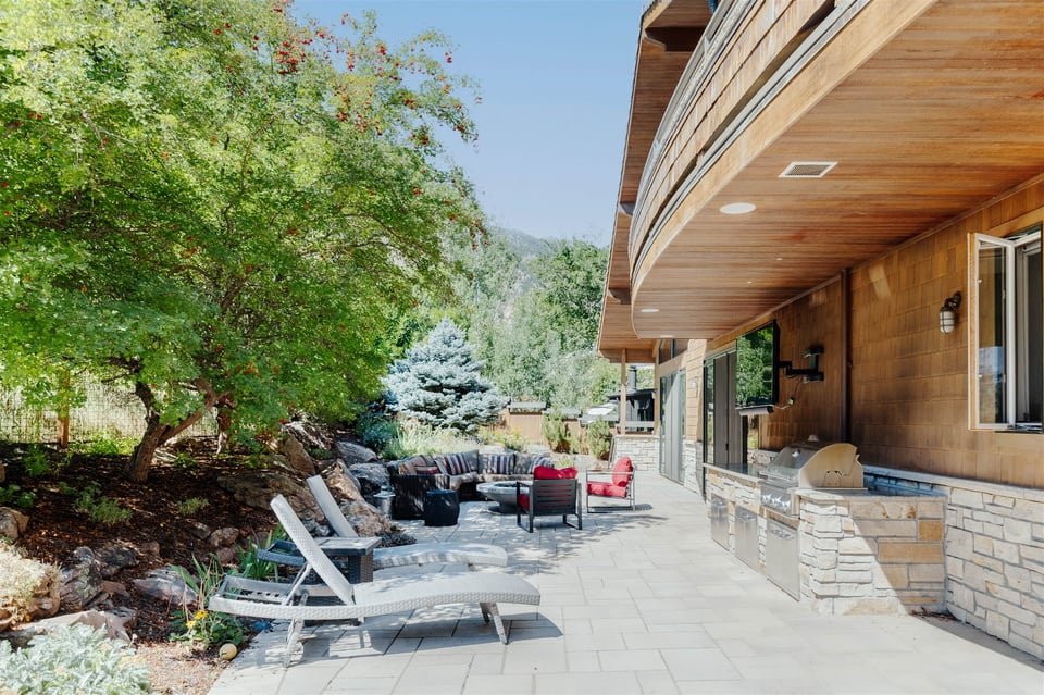 1820 Deer Valley Road