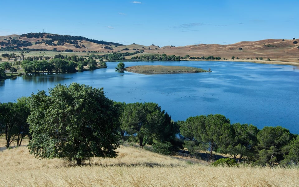 Lagoon Valley hills and residential surroundings in Vacaville