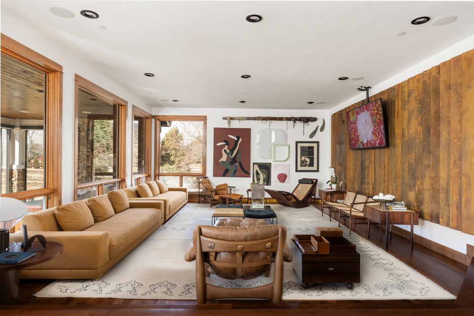 8906 Little Raven Trail