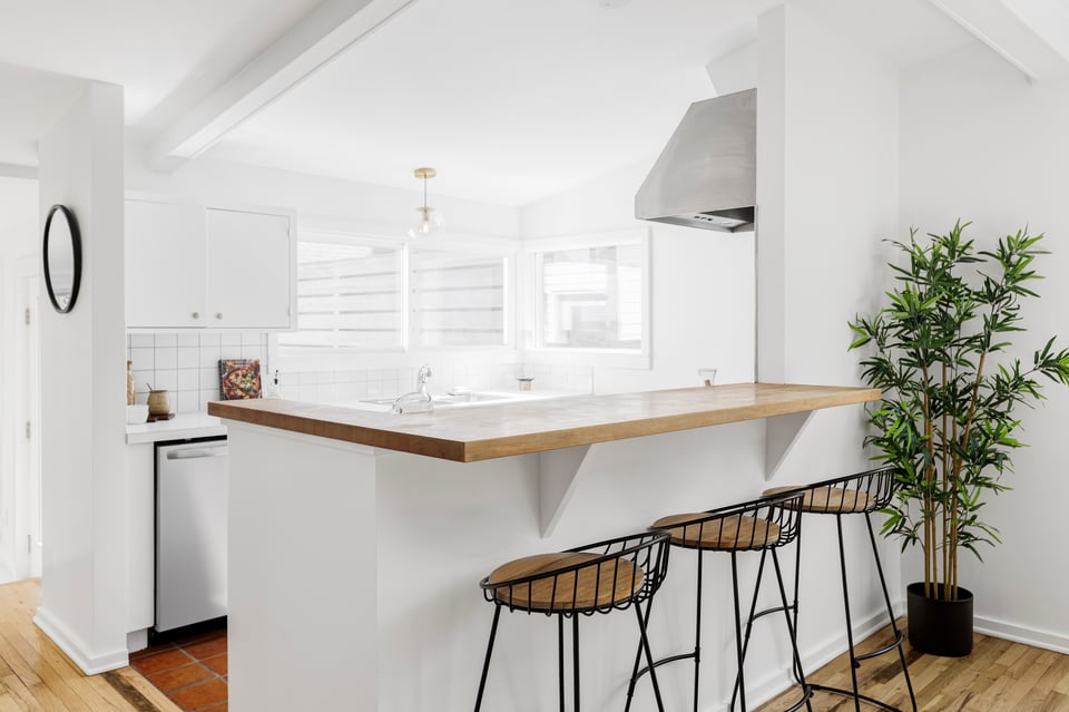 1836 Mapleton Avenue