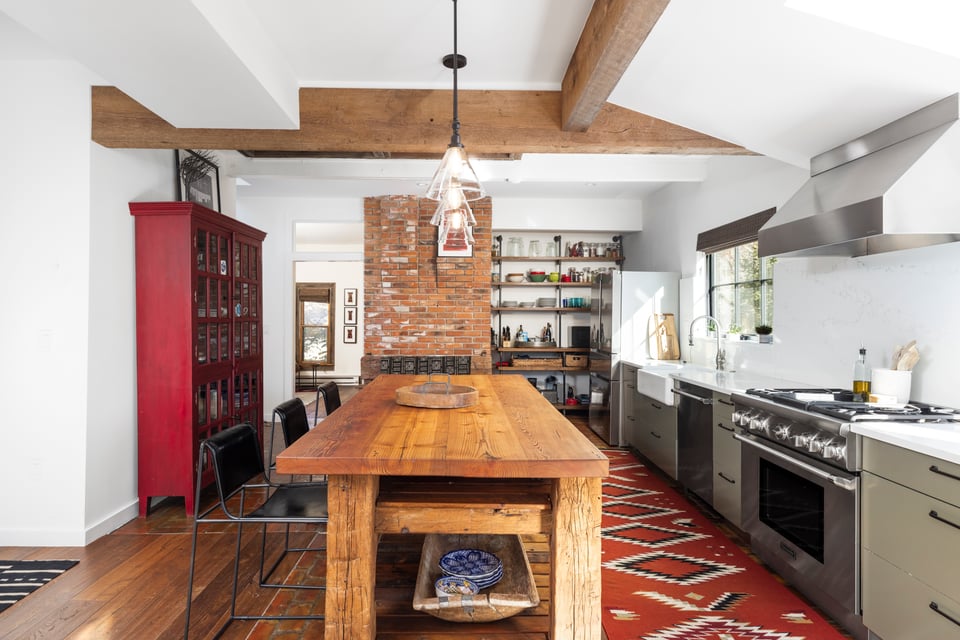 1830 Mapleton Avenue