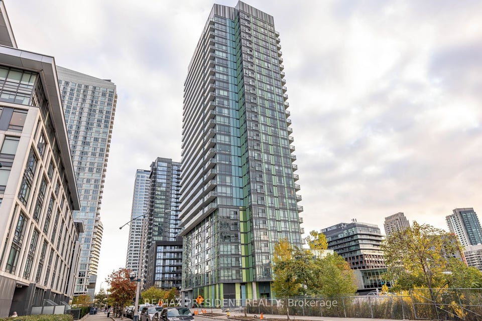 Sun Filled Corner Penthouse Toronto Real Estate Photo Inspiration