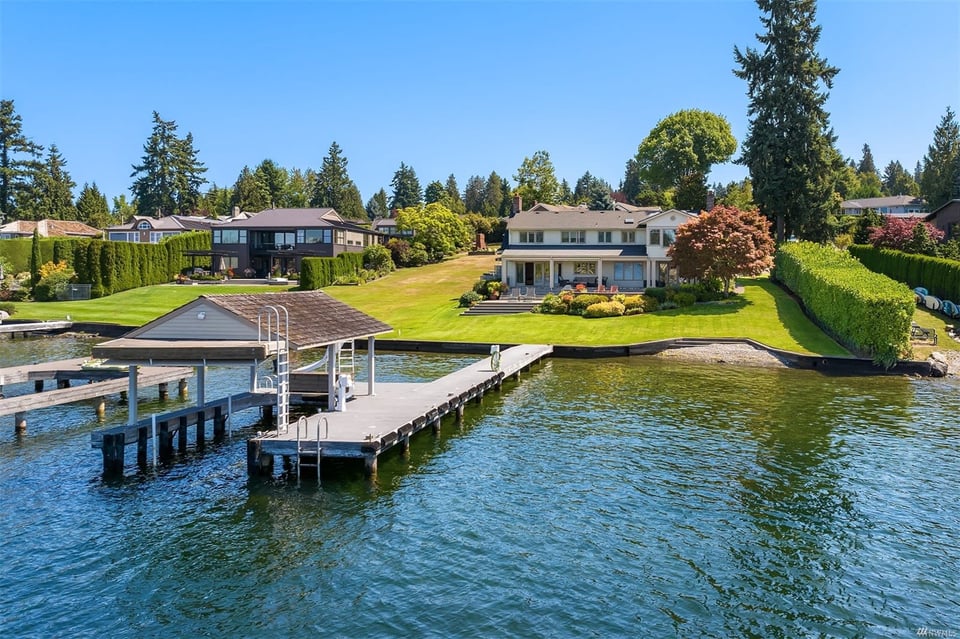 Explore Yarrow Point, WA's Prestigious Neighborhoods