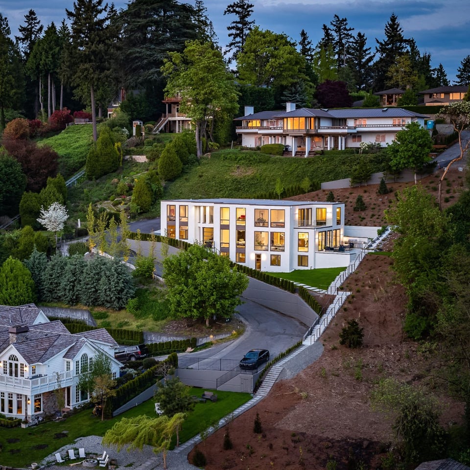 3225 Evergreen Point Rd | Medina, Washington | The Gray Team | The Gray ...