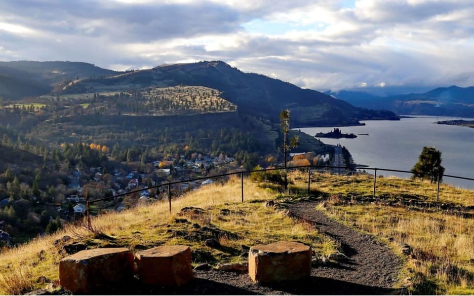 Mosier, OR Real Estate – Explore Luxury Homes & Land
