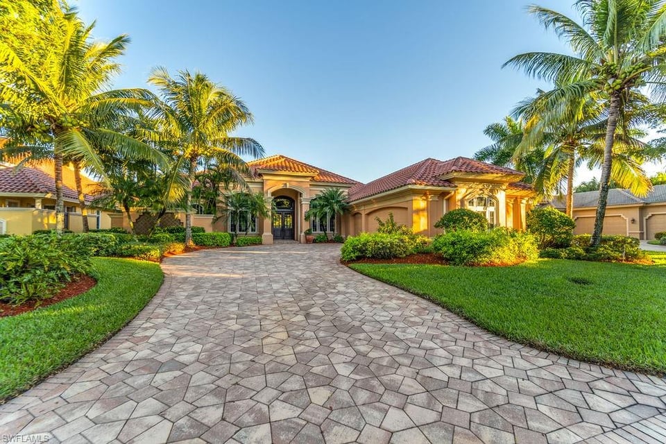 9172 Willow Walk