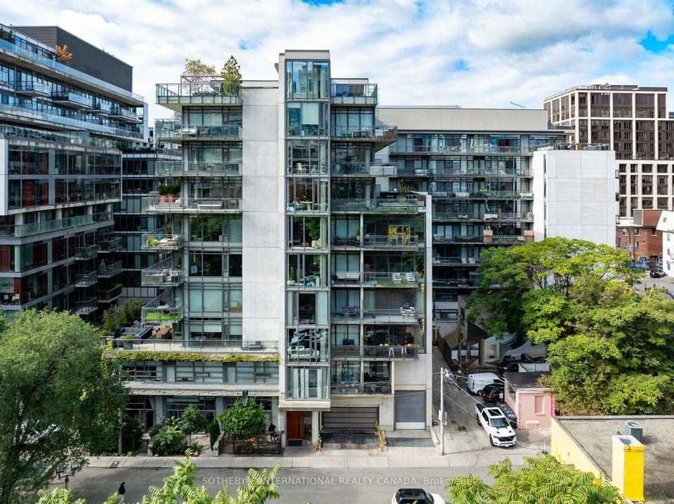 Image showcasing DESIGNER LOWER PENTHOUSE | Toronto Real Estate | Penthouse Queen