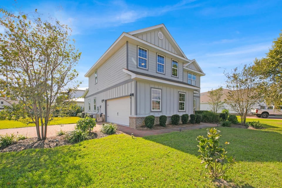 150 Tropical Breeze Dr, FL