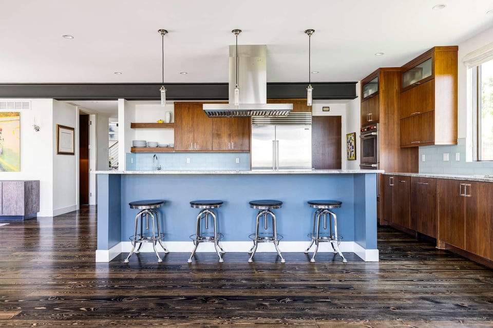 1760 Sunset Boulevard