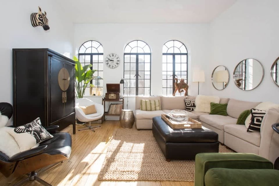 Interior Designer Jeanette Andamasaris' Glamorous Home | Blog | Nest ...
