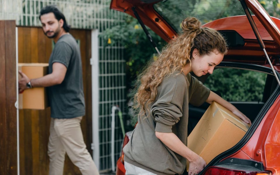 Changing Jobs & Locations? Here’s What You Need to Know | Laura Rice