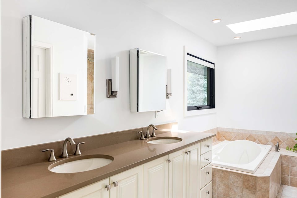 6095 Old Brompton Road